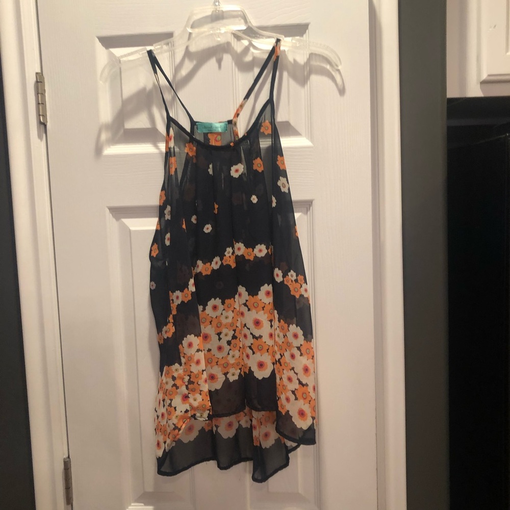 Summer tank top size small